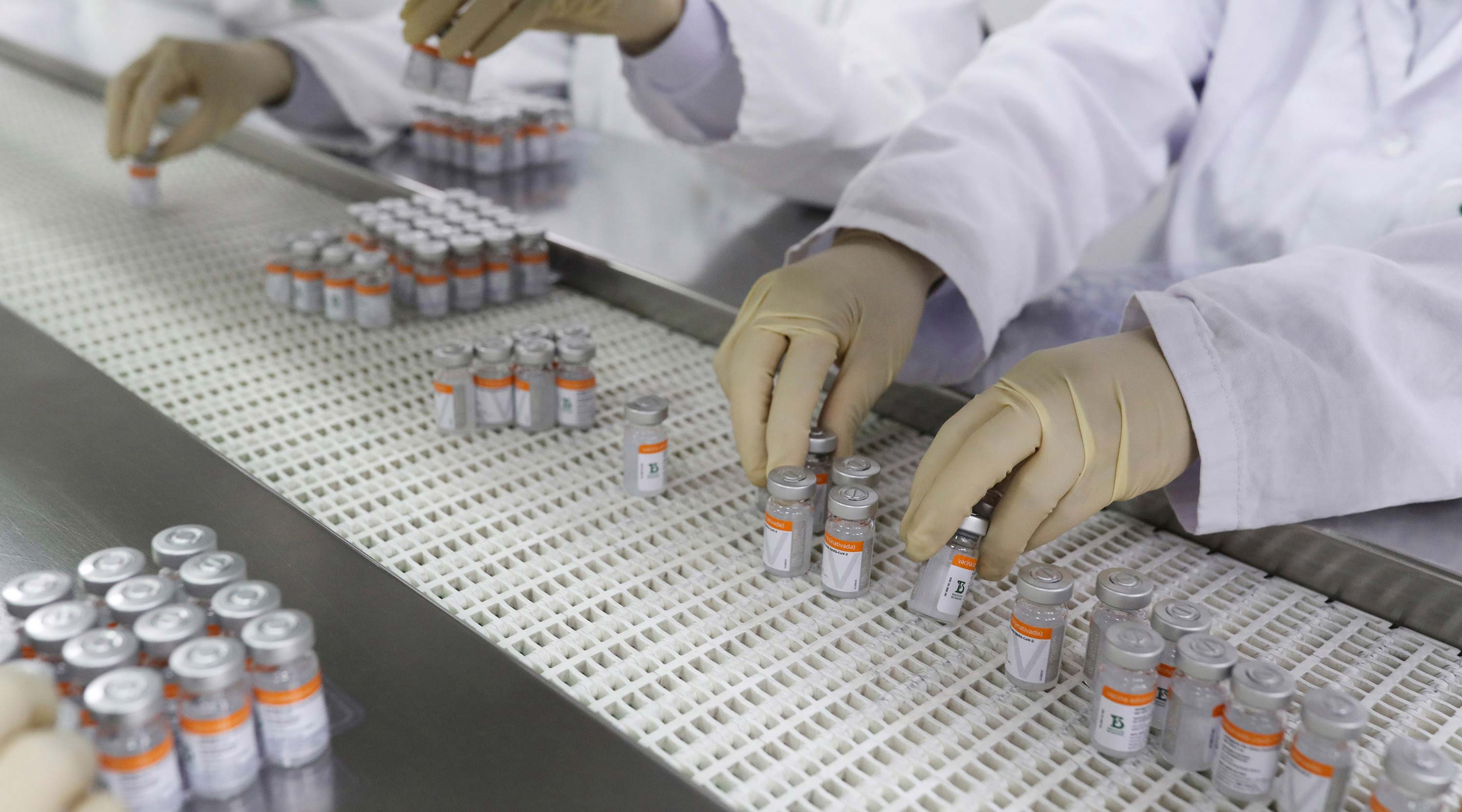 Here's how to get billions of COVID-19 vaccine doses to the world | PIIE