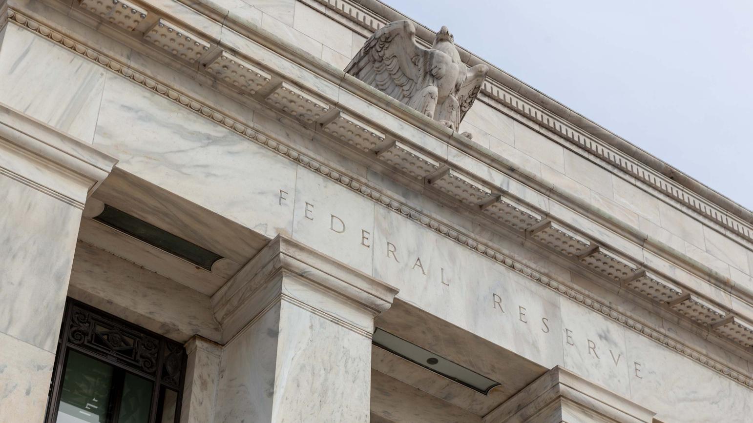 The Fed signals a delay in rate cuts | PIIE