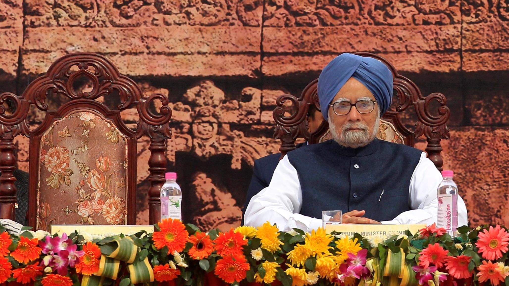 Indian Prime Minister Manmohan Singh attends the inauguration ceremony of the newly-renovated Indian Museum in Kolkata February 2, 2014. Singh took part in the museum's bicentenary celebrations, ahead of its reopening on Tuesday. 
