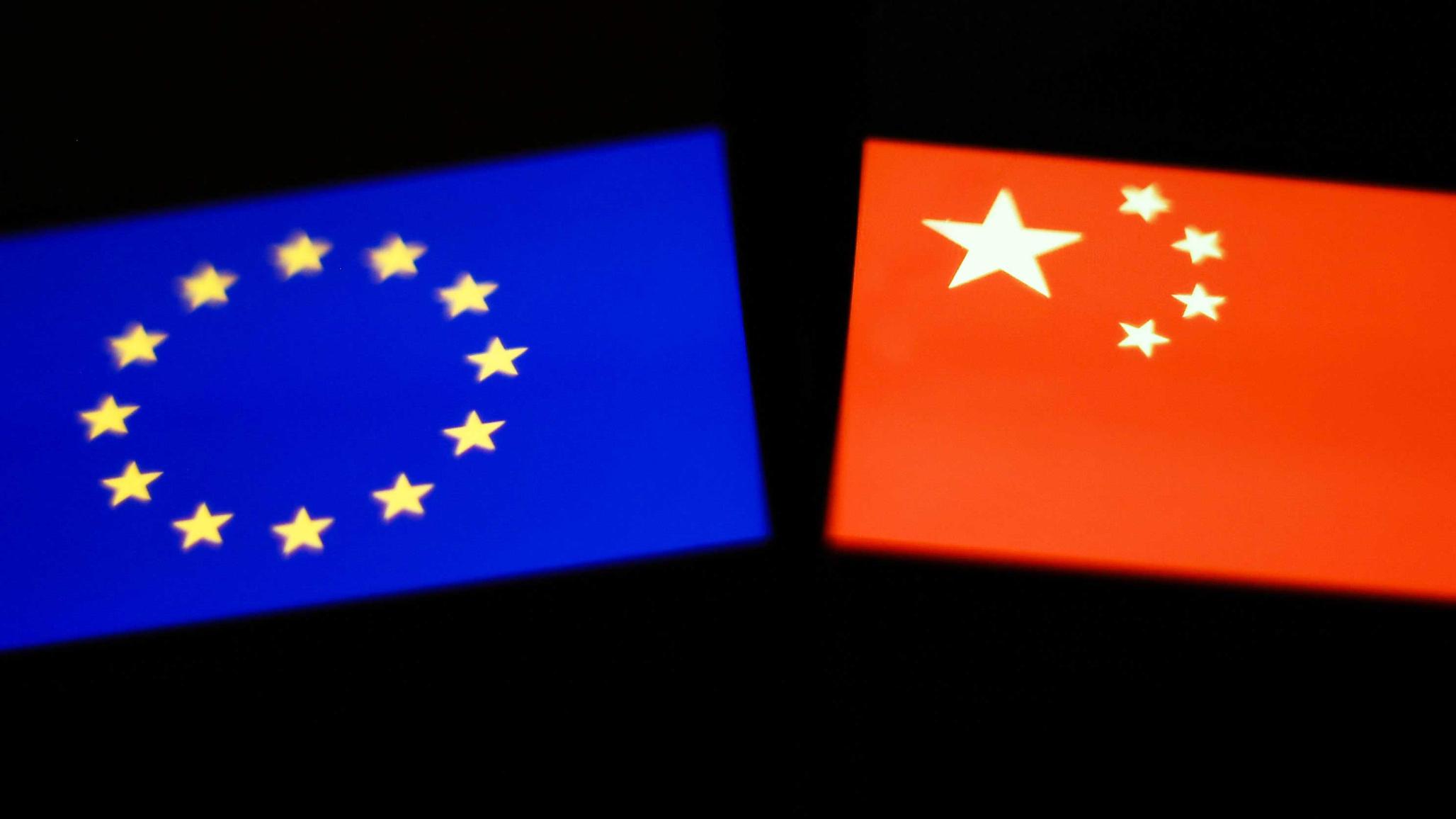 EU and Chinese flags